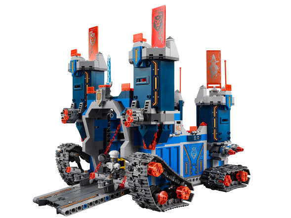 Конструктор LEGO Nexo Knights 70317 Фортрекс - мобильная крепость в Саратове