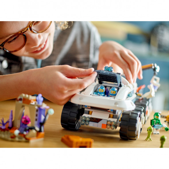 Конструктор LEGO City 60432 Командный вездеход и кран-погрузчик в Саратове